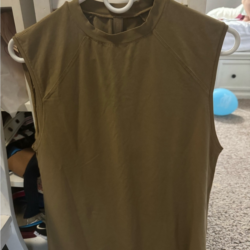 Skims super cute Raglin Tank